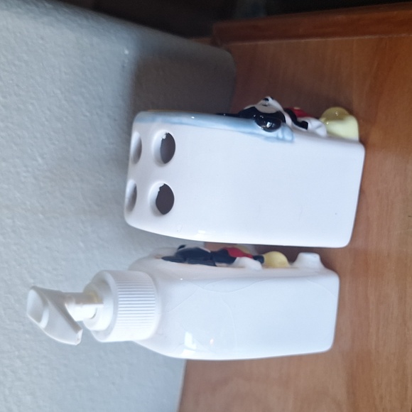 Vintage 80's Disney Jukebox Mickey Mouse bathroom set by Jackson 1988 - Picture 4 of 9